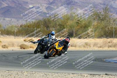 media/Jan-09-2022-SoCal Trackdays (Sun) [[2b1fec8404]]/Turn 6 (1035am)/